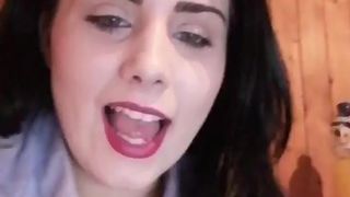 Giuly21 webcam show 2020-02-09_19-53-49_321