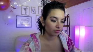paulinabarnett public assplay twerk