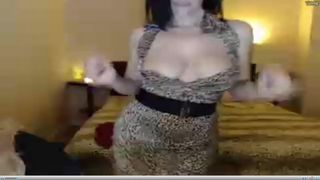 Giuliacome2u MILF Strip & Orgasm With Lush