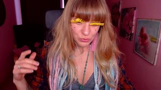 daisymi 2020-02-17 pierced nips