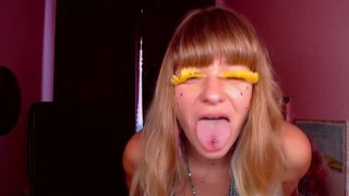 daisymi 2020-02-17 pierced nips