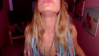 daisymi 2020-02-17 pierced nips