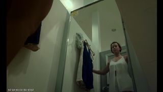 fitting room vid17