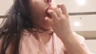 Giuly21 webcam show 2020-01-27_14-16-47_334