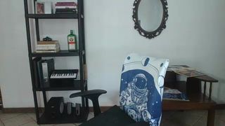 Lucythealien webcam show 2020-02-11_19-52-48_399