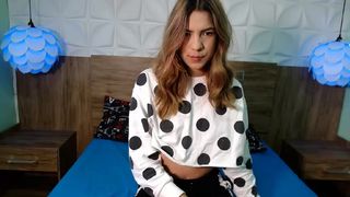 Vanessa_hill webcam show 2020-02-05_13-28-42_495