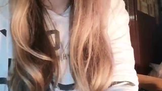 Giulia69hot webcam show 2020-02-03_16-57-19_800