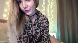 Chiennette webcam show 2020-02-11_19-31-30_900