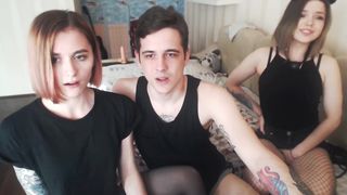 chloe_and_sid threesome 2019-05-18 11.39 EST