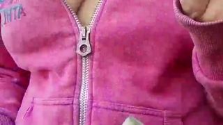 Lauriehot webcam show 2020-02-24_17-35-07_320