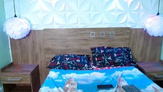Vanessa_hill webcam show 2020-02-19_14-50-40_128