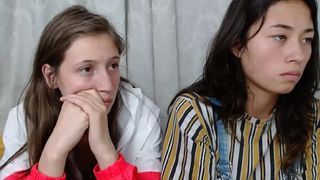 Algodondeazucar webcam show 2020-02-22_23-43-20_226