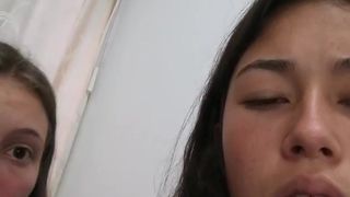 Algodondeazucar webcam show 2020-02-20_22-43-09_588