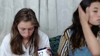 Algodondeazucar webcam show 2020-02-23_00-43-32_176