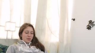 Algodondeazucar webcam show 2020-02-28_22-58-02_567