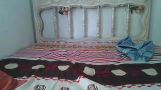 Lucythealien webcam show 2020-02-27_18-56-46_982