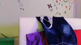 Tokyoparis webcam show 2020-02-27_23-18-08_925