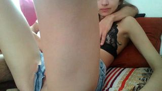 Lucythealien webcam show 2020-02-27_19-53-11_824