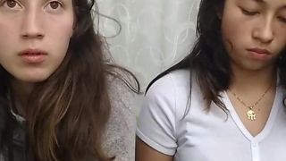 Algodondeazucar webcam show 2020-02-28_01-36-56_974