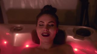 ORGASM IN JACUZZI (LaurenBrite EXCLUSIF)