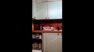 PAWG twerks ands dances in kitchen