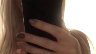 Melissa Debling - Selfie Video