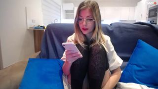 Cassy_cum webcam show 2020-03-01_00-22-44_759