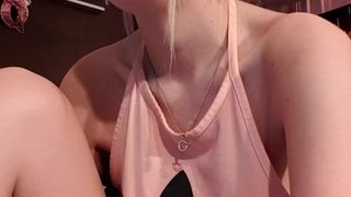 Monikag webcam show 2020-03-02_23-08-39_448