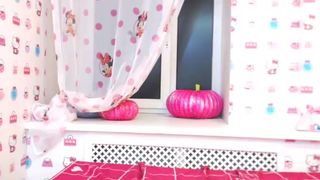 tonyabrowne rub her pussy through her panties, than i stuff her panties into her pussy and finger herself, til they get all wet in private premium video 2016-09-12