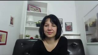 pargolred get naked and use a glass dlldo, and a suction device on her clit in private premium video 2016-09-11