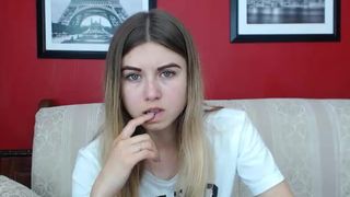 gabry_onyx playing with her pussy in private premium video 2016-09-11