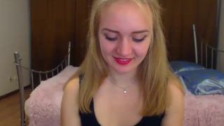 frreebird playin wit her pus in private premium video 2016-09-11