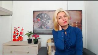 vahidelaa watch me ride her toy and squirt all over the place in private premium video 2016-09-12
