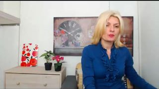 vahidelaa watch me ride her toy and squirt all over the place in private premium video 2016-09-12