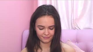 dolly_holly tasting her pussy in private premium video 2016-09-11