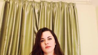 floriaymini playing with her pussy in private premium video 2016-09-11