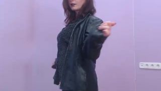 seleeny pussy shot in private premium video 2016-09-11