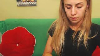 petitetyummy totally squeeze three whole fingers in her tight teen cunt in private premium video 2016-09-11