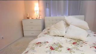 pamelamiles cum soo hard in private premium video 2016-09-11
