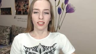 rishabraun put it in her pussy then sucked her cum off of it then fucked her pussy some more in private premium video 2016-09-11