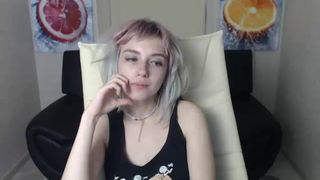 amazingdara toy play with oil and fucking her pussy hard in private premium video 2016-09-11