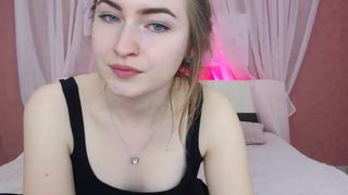 elison_fey likes her pussy in private premium video 2016-09-11