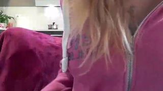 Lauriehot webcam show 2020-03-11_17-32-51_648