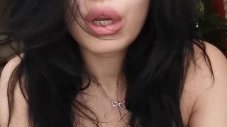 Verginia23 webcam show 2020-03-11_12-27-16_861