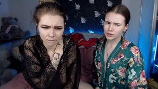 ilenelovelybb alisonlilbaby February-07-2019_14-52-2