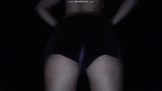 shygirl_nextdoor teasing her ass