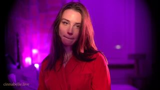 Cinnabelle 12032020 - shaved pussy close-up