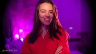 Cinnabelle 12032020 - shaved pussy close-up