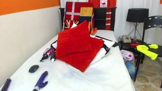 samanta_horny_ aka ms_marilyn_69 doggy show 1584149888