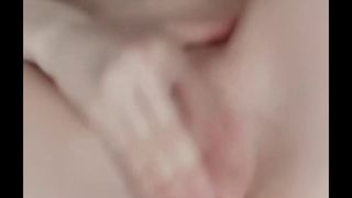 Elles Petite Teen Girl Masturbates On Snapchat